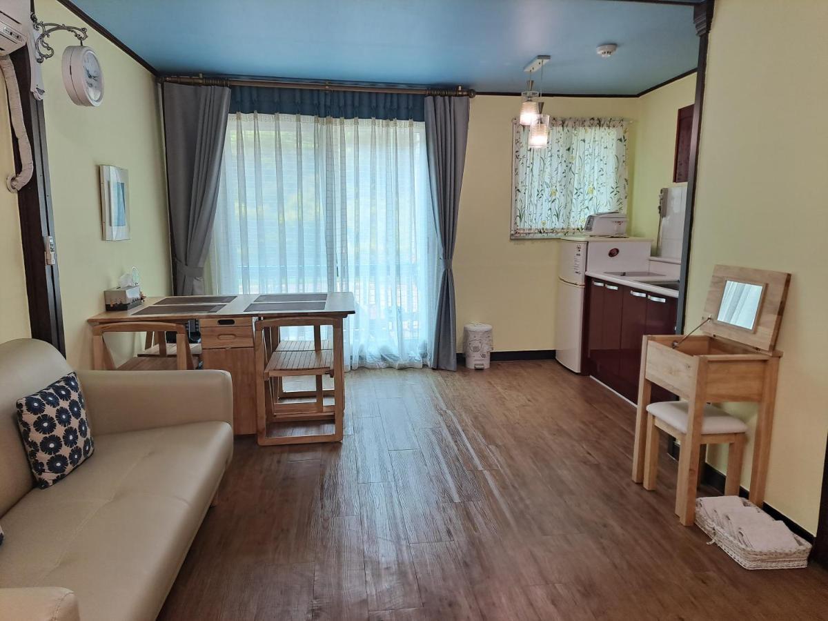 加平魅力旅馆别墅 外观 照片