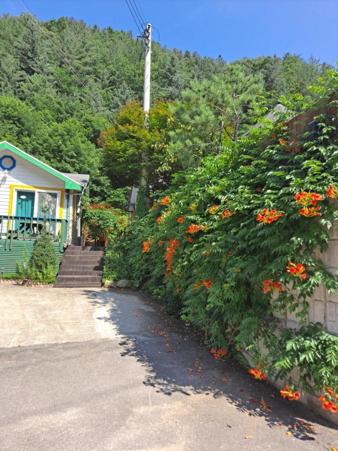 加平魅力旅馆别墅 外观 照片